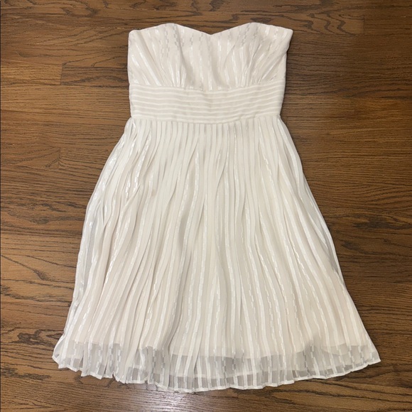 White House Black Market Dresses & Skirts - White House Black Market Strapless Cream Dress